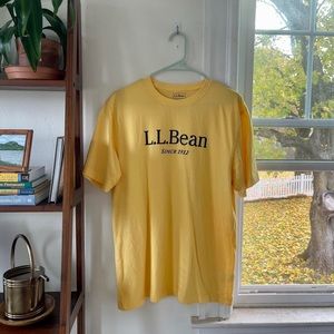 L.L.Bean Men’s Carefree Unshrinkable Tee L.L.Bean Logo Short Sleeve Yellow